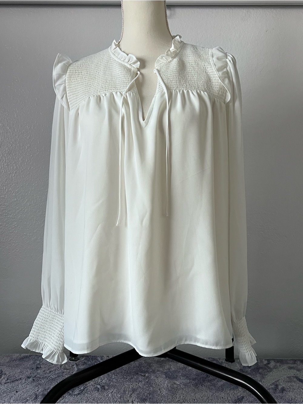 CeCe Smocked Ruffle White Long Sleeve Blouse Size M